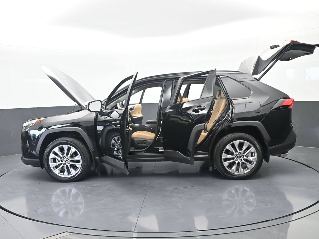 Used 2025 Toyota RAV4 XLE Premium FWD image 76