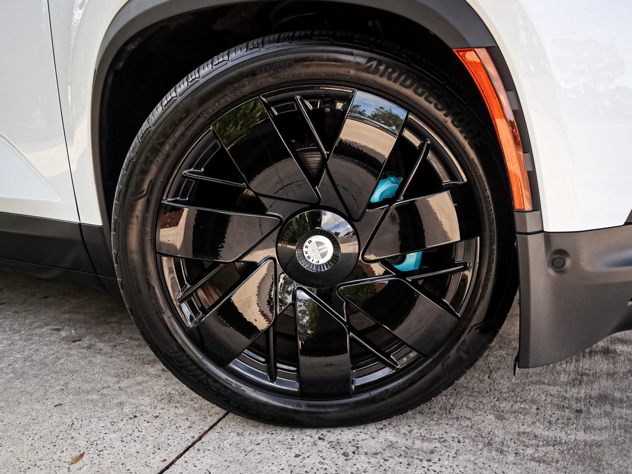 Used 2023 Fisker Ocean Extreme image 13