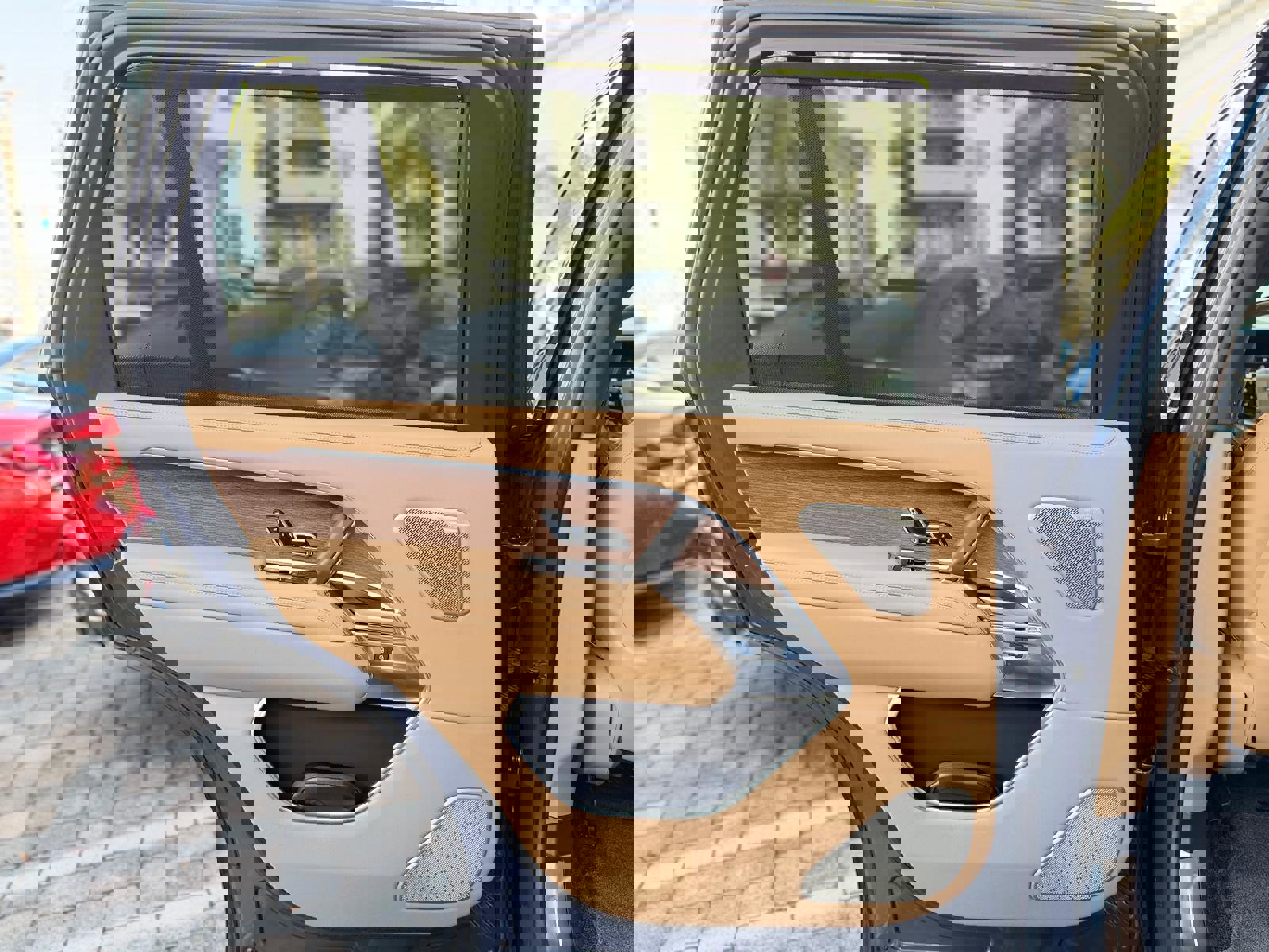 Used 2024 Land Rover Range Rover Long Wheelbase Autobiography image 46