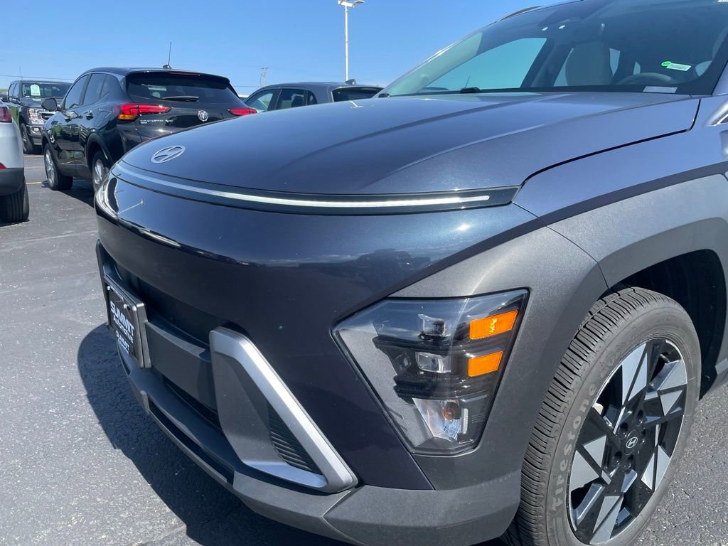 Used 2024 Hyundai Kona SEL AWD/4WD image 32