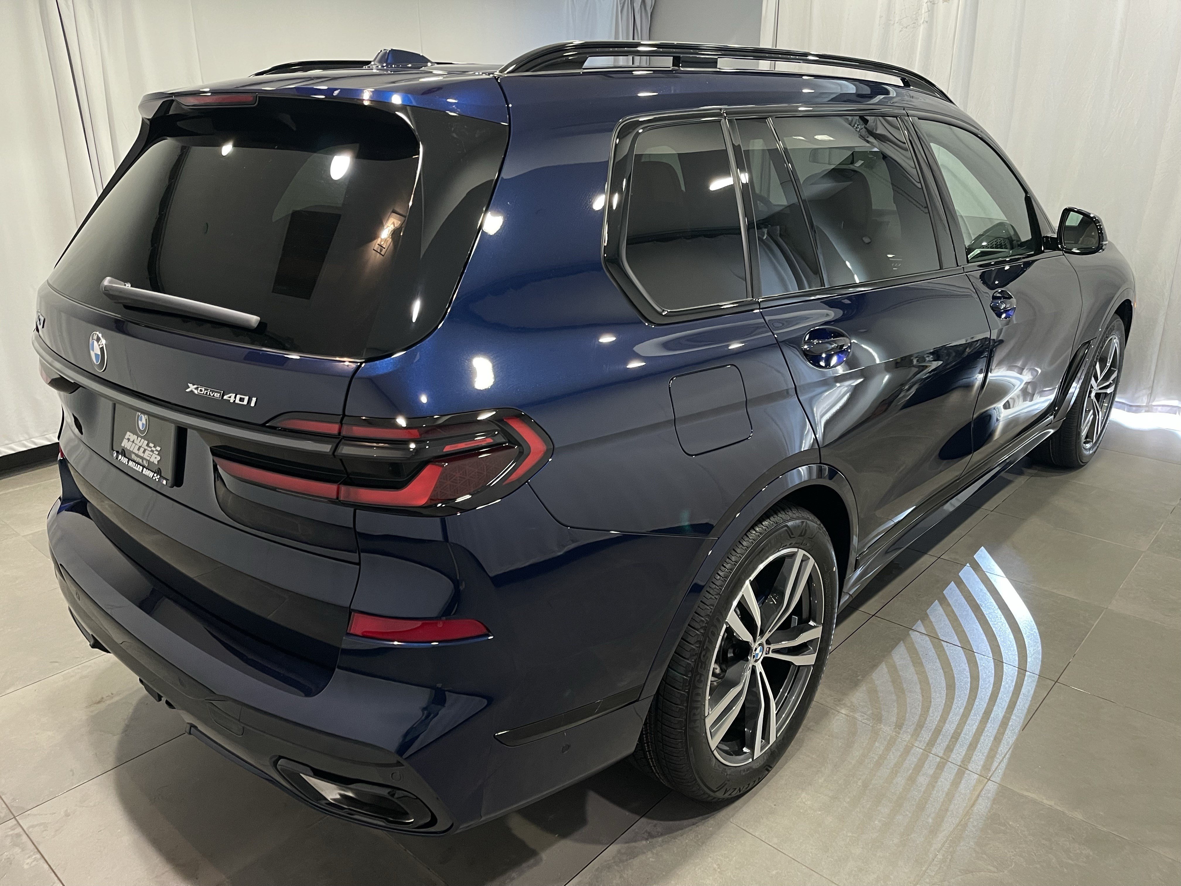 New 2027 BMW X7 xDrive40i w/ M Sport Package AWD/4WD image 6