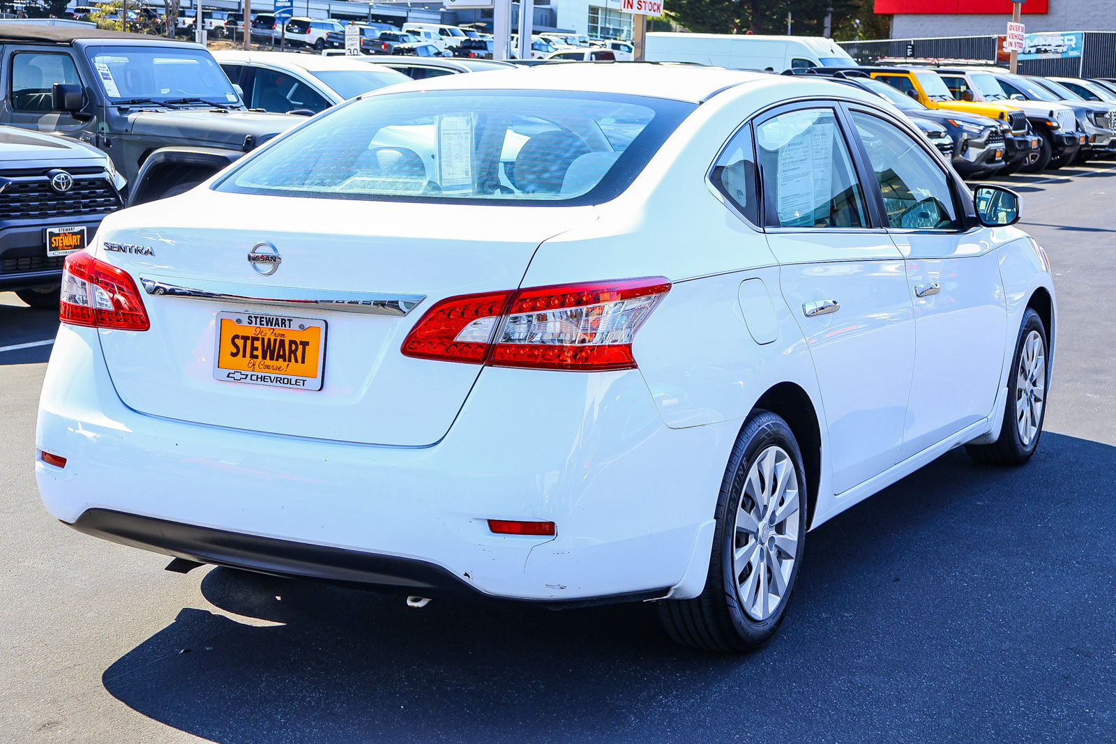 Used 2015 Nissan Sentra S FWD image 17