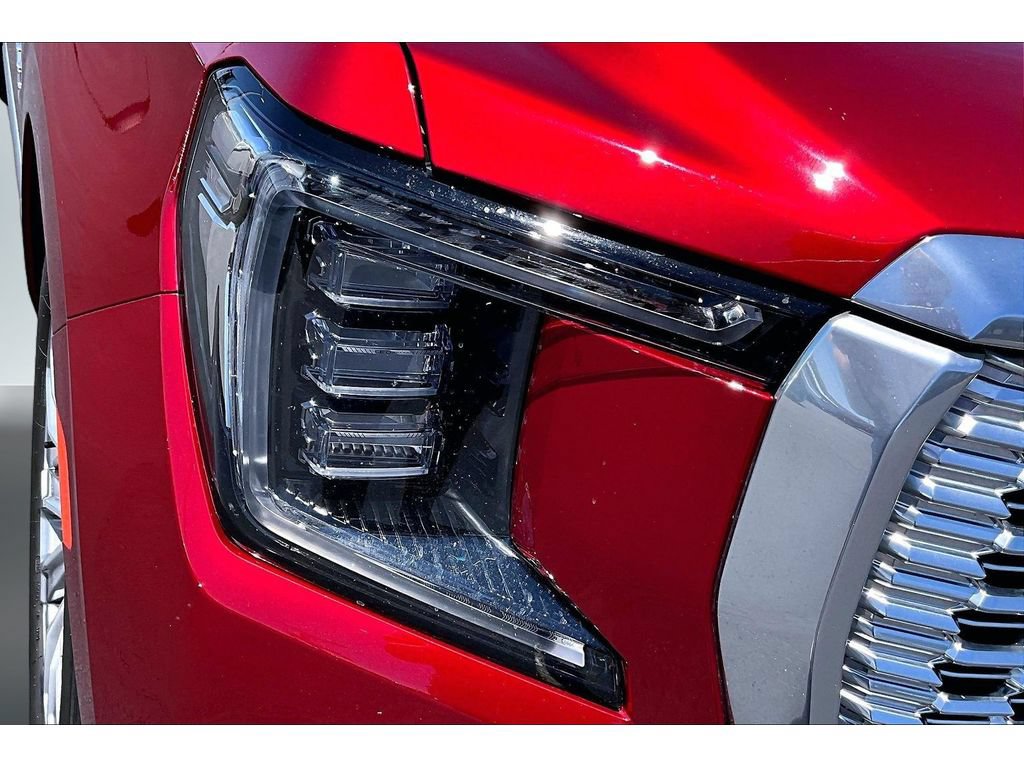 Used 2021 GMC Yukon Denali w/ Denali Ultimate Package AWD/4WD image 27