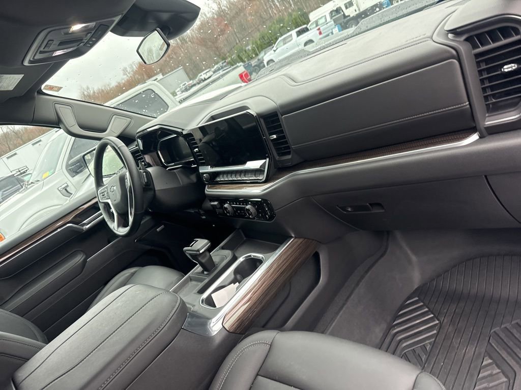 Used 2026 Chevrolet Silverado 1500 LT Trail Boss w/ LT Trail Boss Premium Package image 13