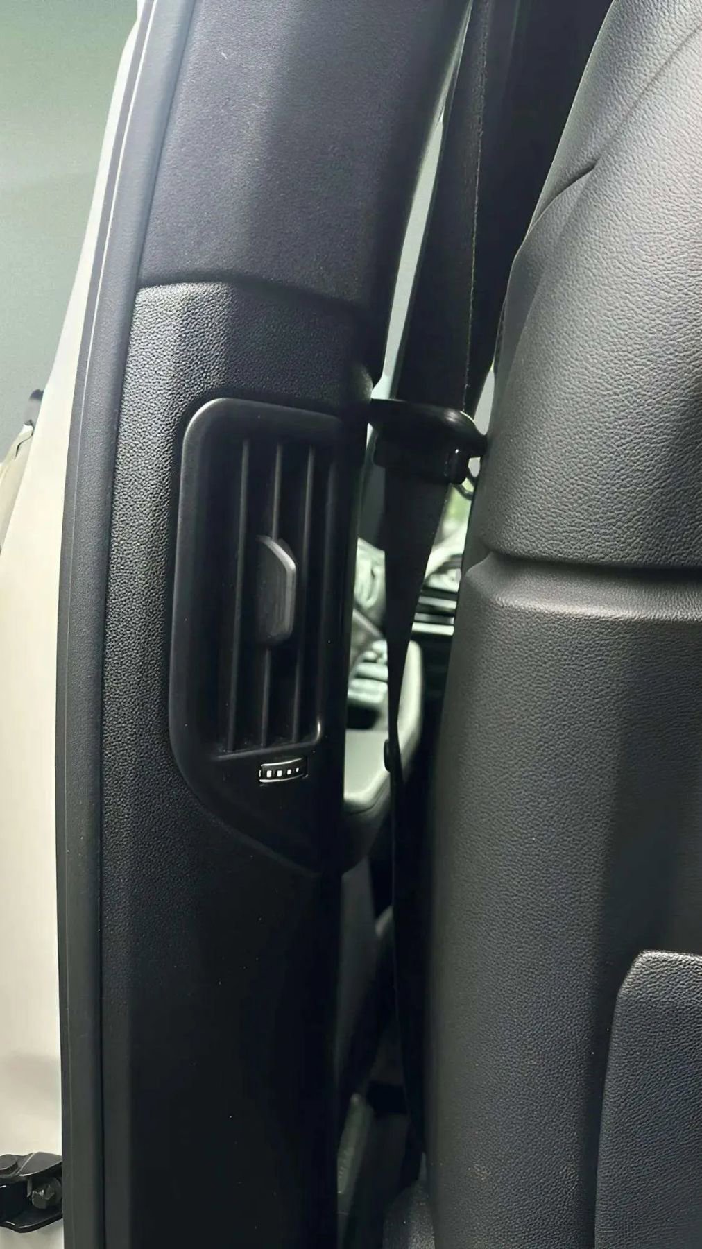 Used 2020 BMW X7 xDrive40i w/ M Sport Package image 17