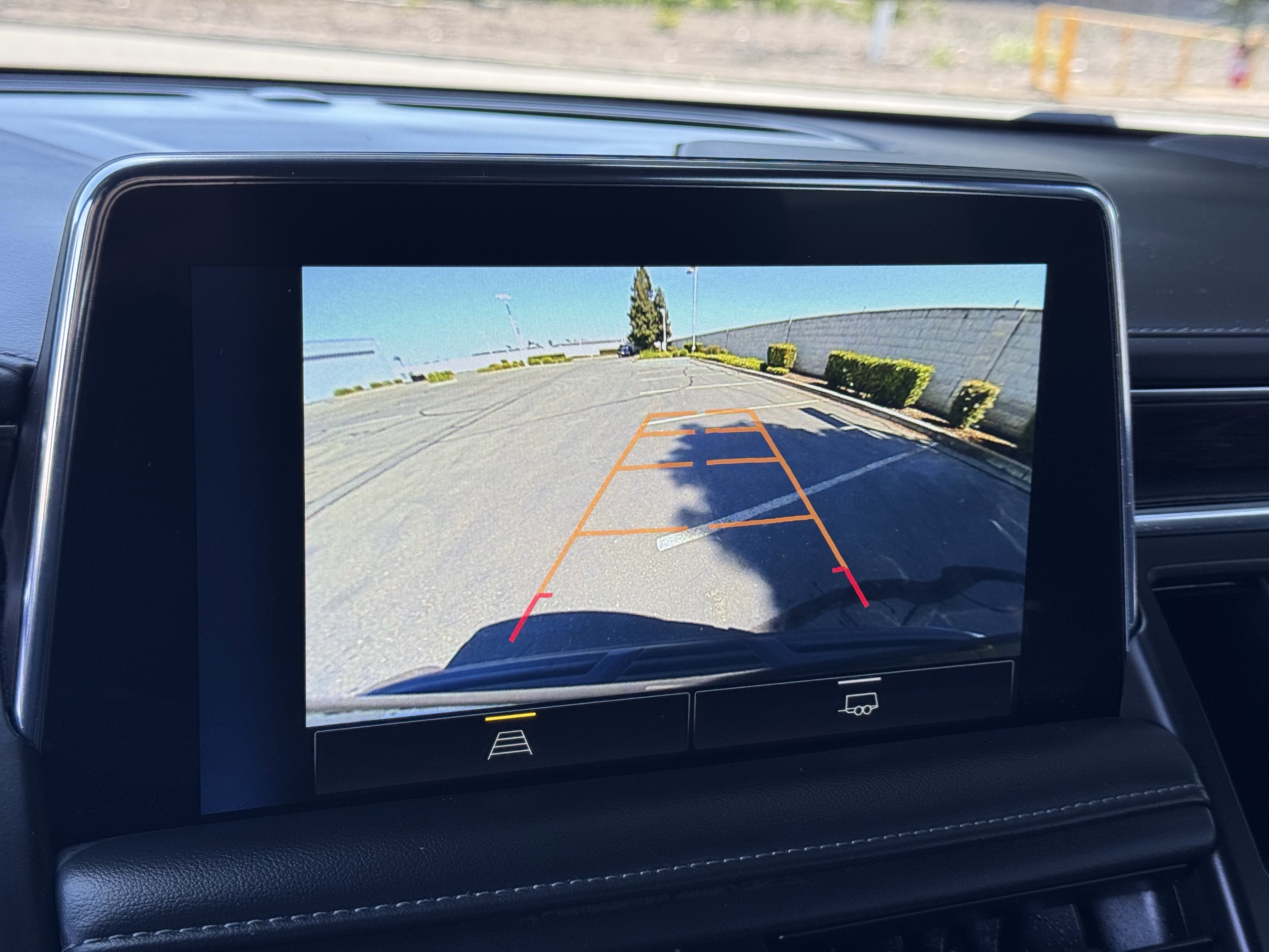 Used 2024 Chevrolet Tahoe LT image 30