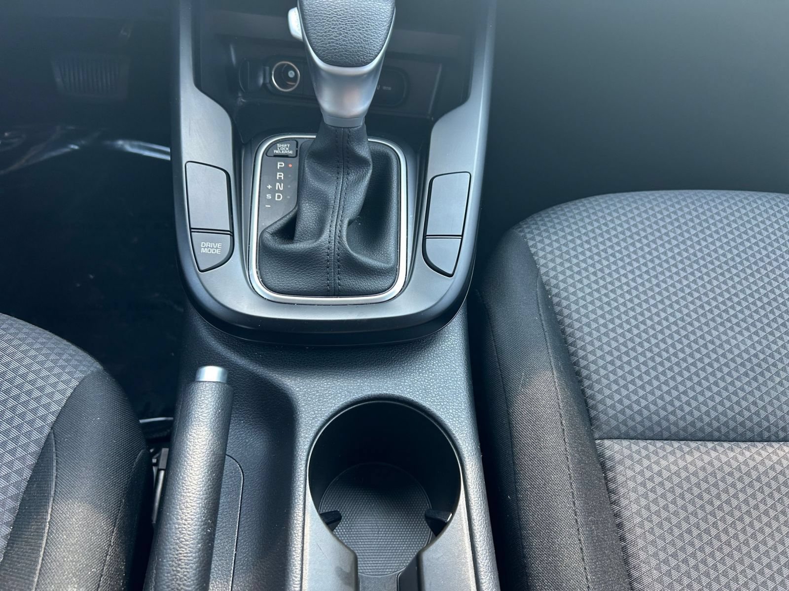 Used 2025 Kia Soul LX w/ LX Technology Package FWD image 35