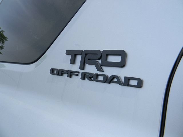 New 2026 Toyota 4Runner TRD Off-Road AWD/4WD image 9