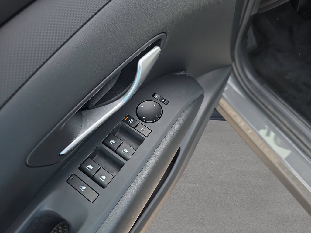 Certified 2026 Hyundai Santa Cruz SEL FWD image 18