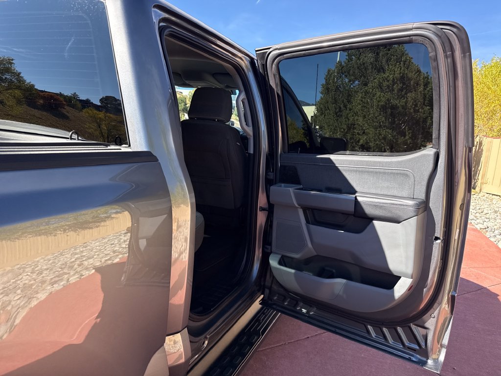 Used 2023 Ford F150 Lightning XLT AWD/4WD image 24