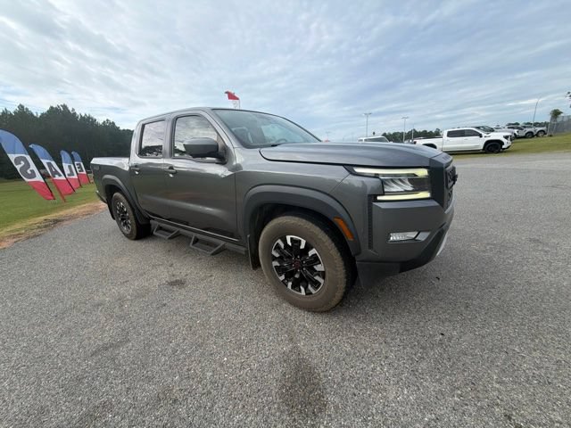 Used 2022 Nissan Frontier Pro-X RWD image 3