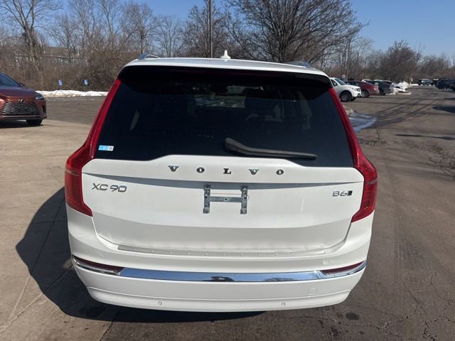 Used 2023 Volvo XC90 B6 Ultimate w/ Protection Package Premier image 4
