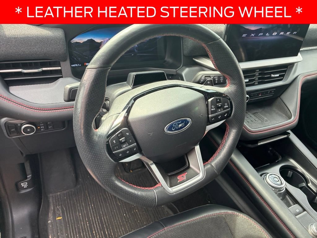 Used 2025 Ford Explorer ST w/ Sun And Sound Package AWD/4WD image 9