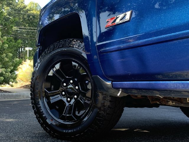 Used 2019 Chevrolet Silverado 1500 LT w/ All Star Edition AWD/4WD image 41