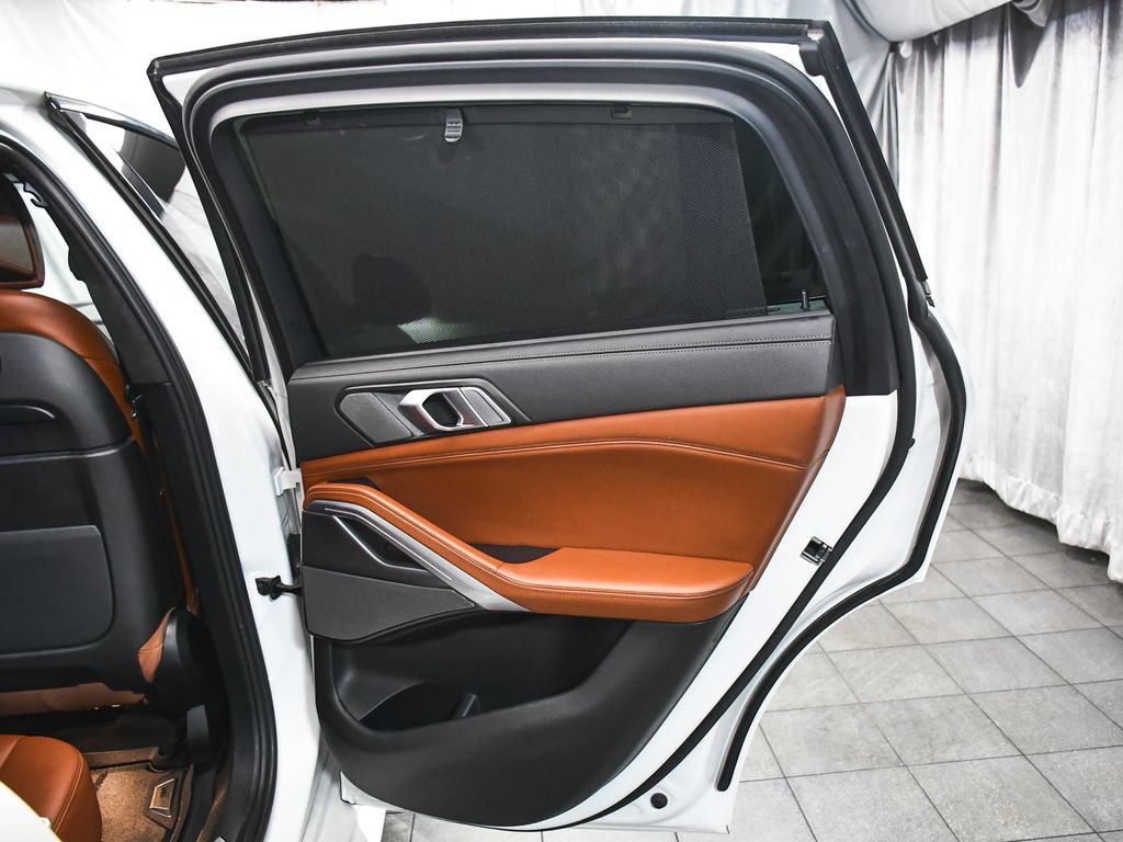Used 2022 BMW X6 M50i w/ Executive Package AWD/4WD image 15