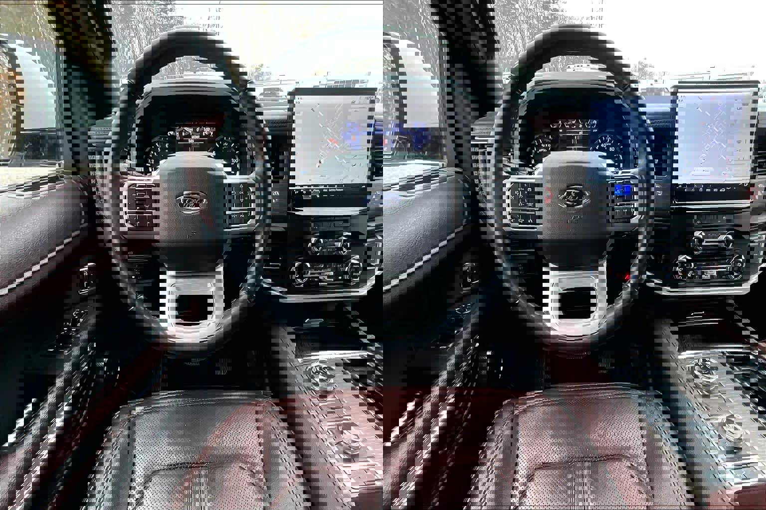 Used 2024 Ford Expedition Limited image 5