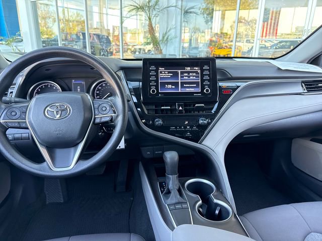 Used 2022 Toyota Camry LE FWD image 12