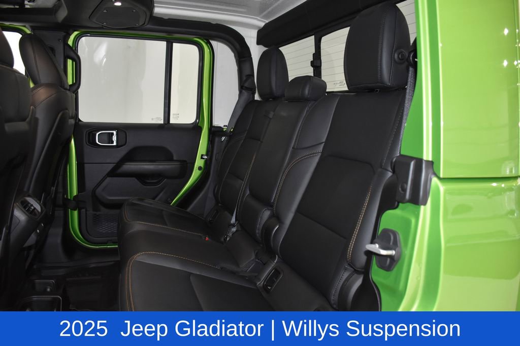 Used 2025 Jeep Gladiator Sport image 24