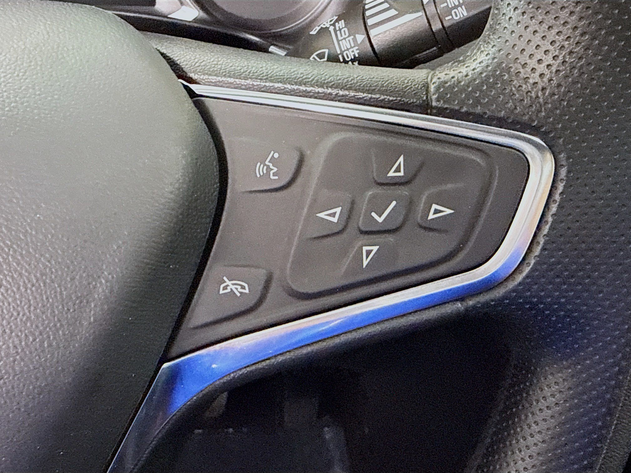 Used 2024 Chevrolet Equinox LS w/ LS Convenience Package FWD image 15