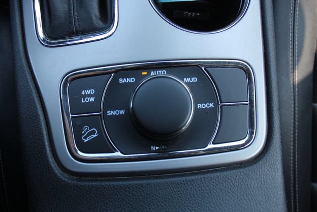 Used 2021 Jeep Grand Cherokee Limited w/ Quick Order Package 28K 80th AWD/4WD image 32