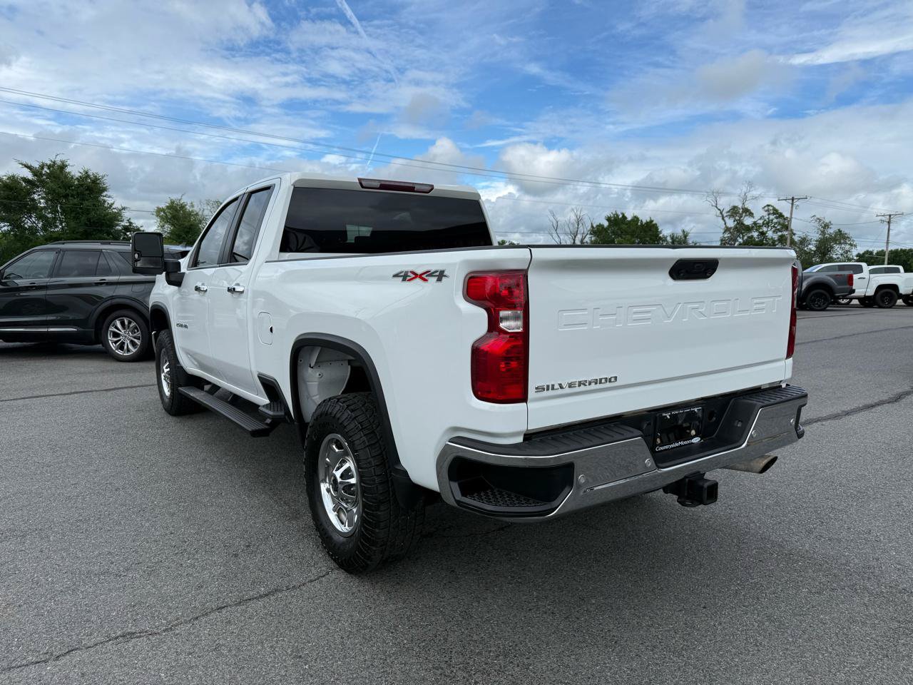 Used 2021 Chevrolet Silverado 2500 W/T w/ WT Convenience Package AWD/4WD image 4