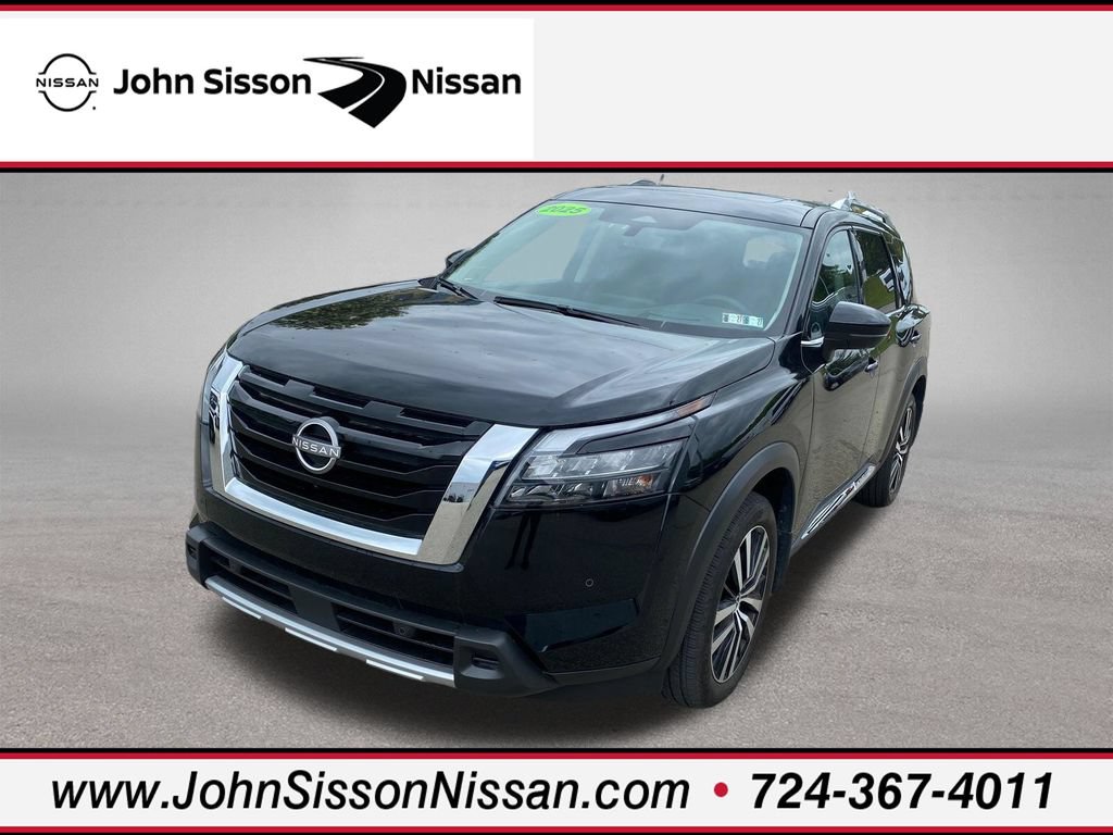 Used 2025 Nissan Pathfinder Platinum w/ Cargo Package AWD/4WD 360° Tour
