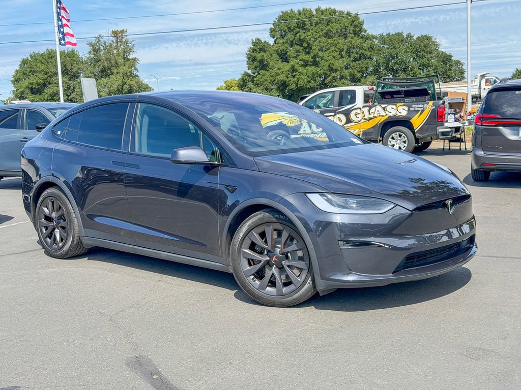 Used 2024 Tesla Model X AWD/4WD image 2