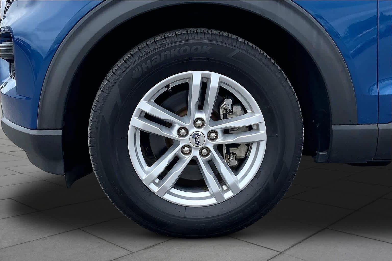 Certified 2020 Ford Explorer XLT RWD image 11