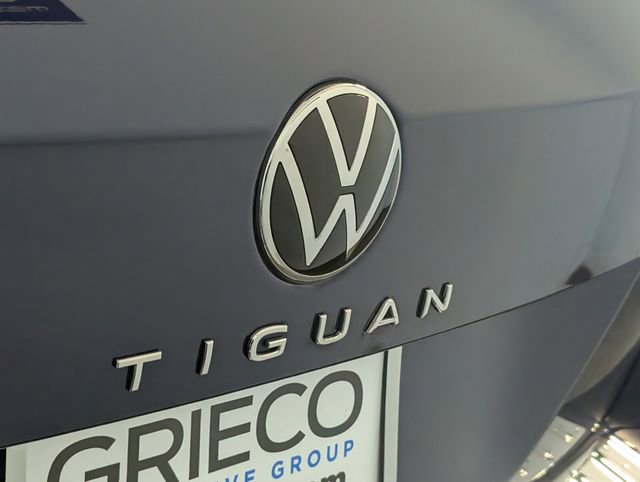 Used 2024 Volkswagen Tiguan SE image 12