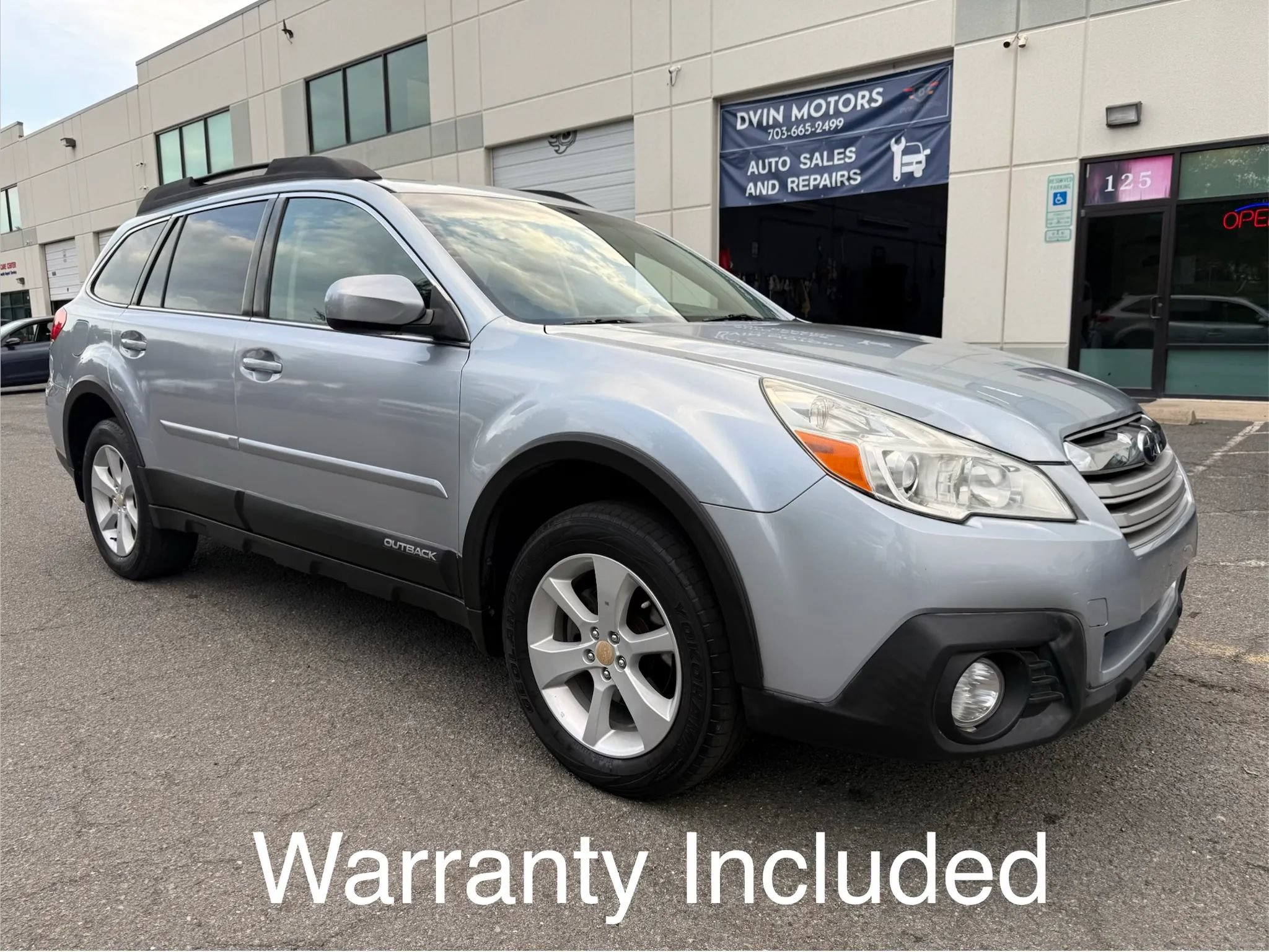 Used 2014 Subaru Outback 2.5i Premium w/ Moonroof Package AWD/4WD image 1