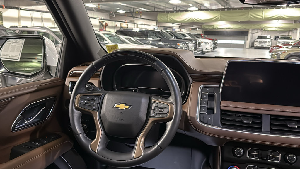 Used 2024 Chevrolet Suburban High Country w/ Advanced Technology Package AWD/4WD image 22