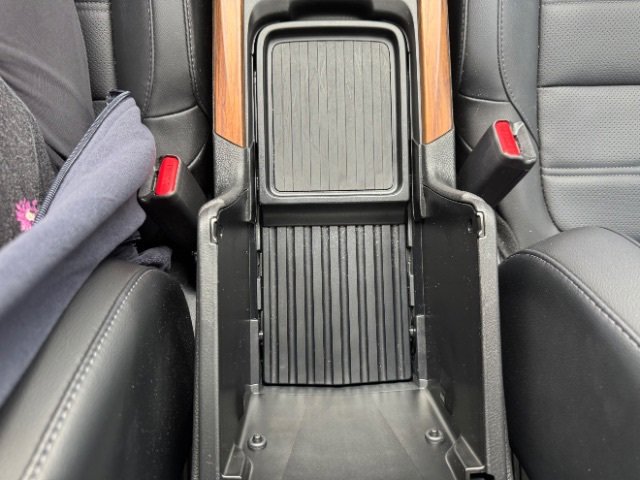Used 2020 Honda CR-V Touring image 37