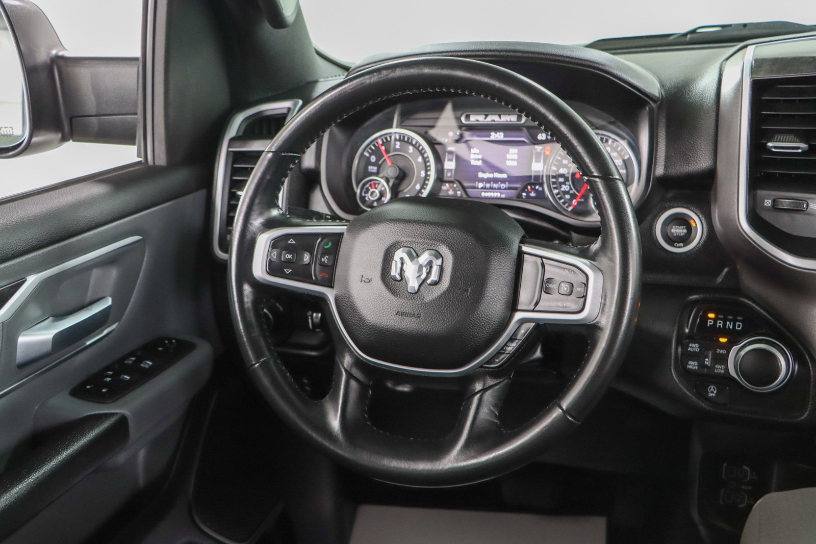 Used 2022 RAM 1500 Big Horn AWD/4WD image 12