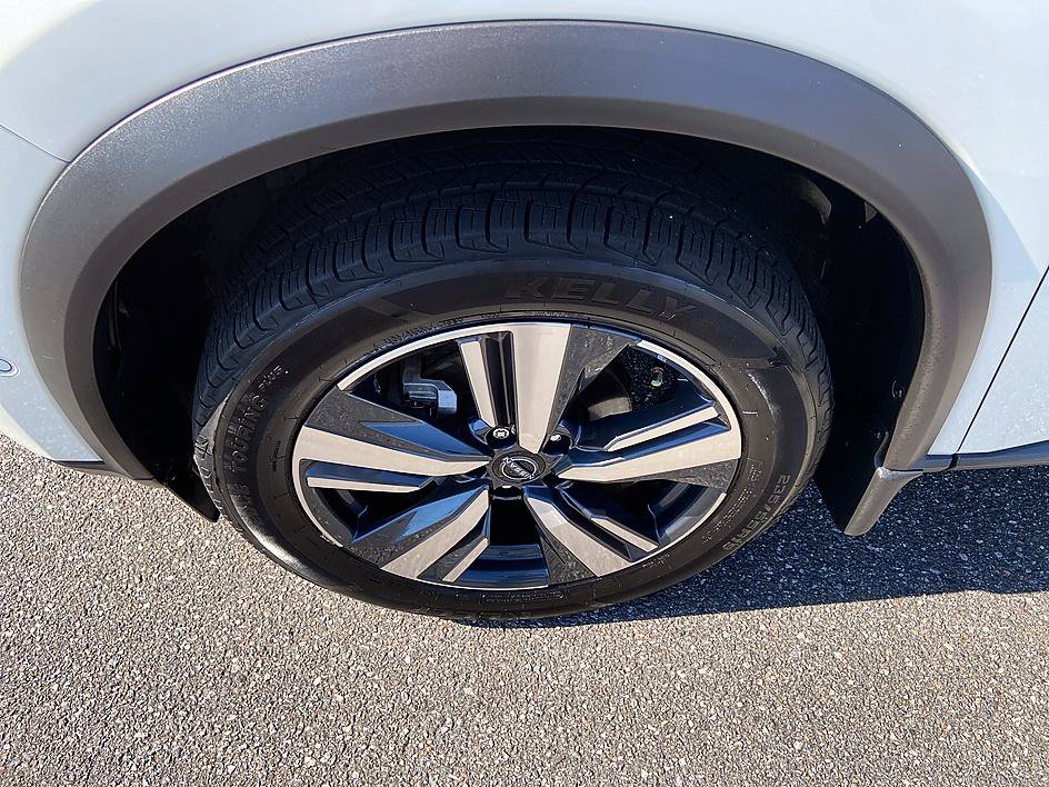 Certified 2023 Nissan Rogue SL w/ SL Premium Package FWD image 8