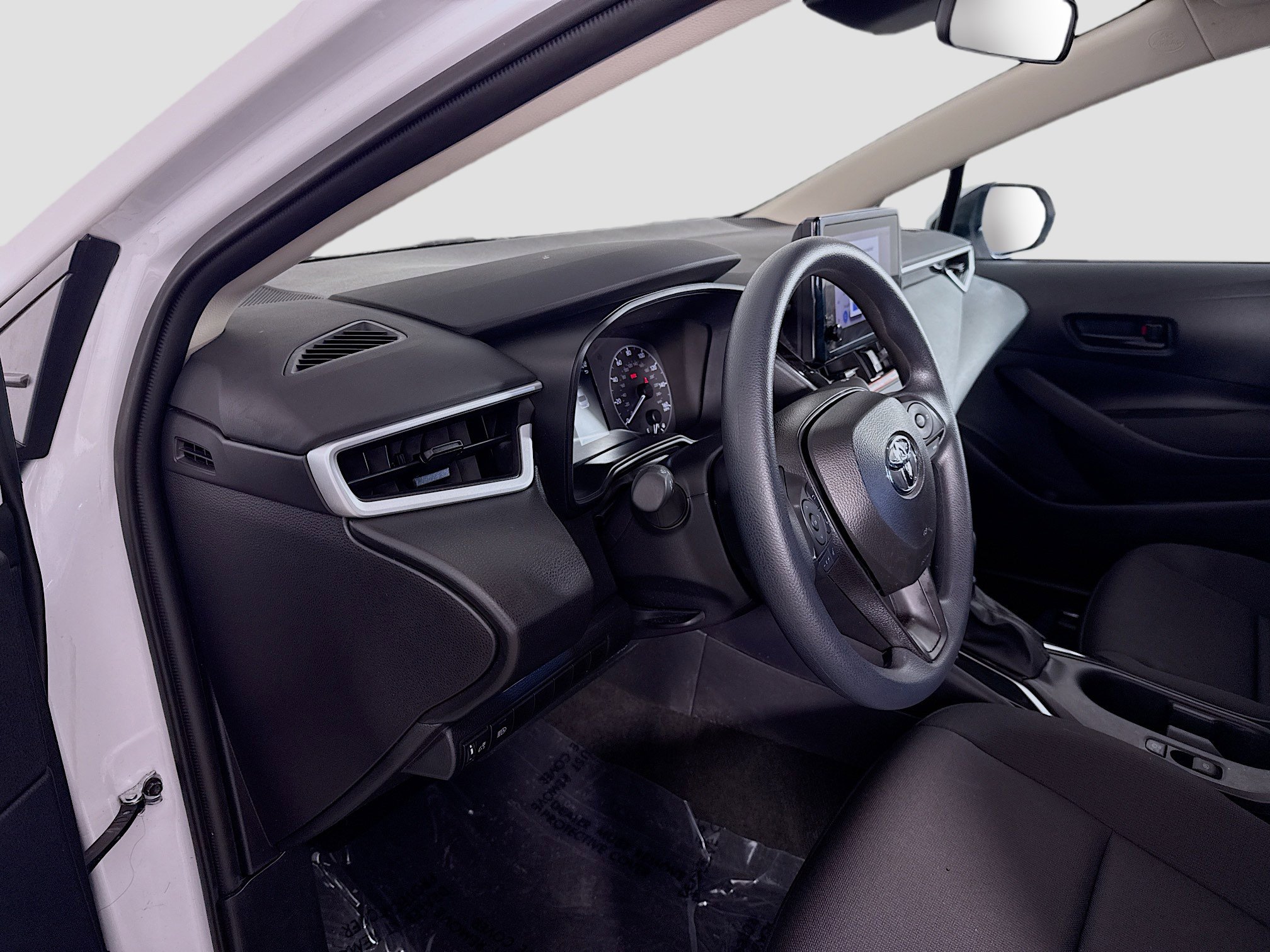Used 2025 Toyota Corolla LE image 22