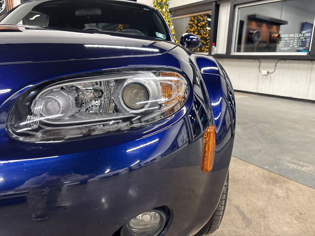 Used 2008 MAZDA MX-5 Miata Sport image 28