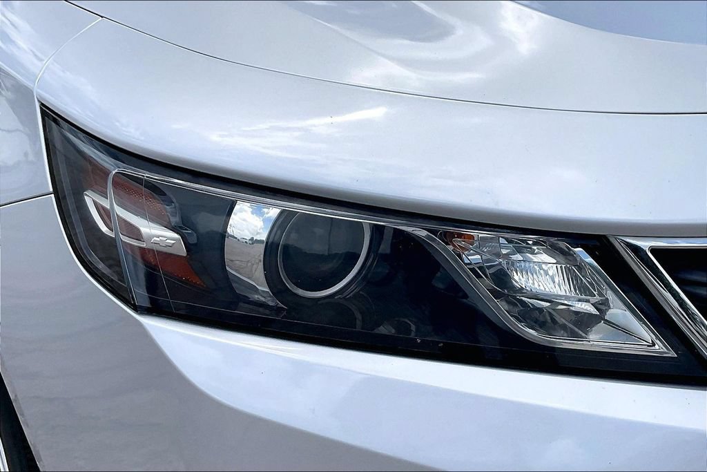 Used 2019 Chevrolet Impala LS FWD image 33