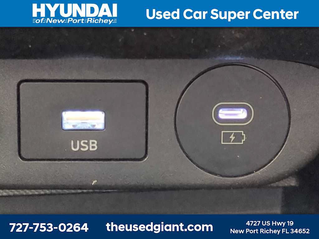 Certified 2025 Hyundai Elantra Sport FWD image 21