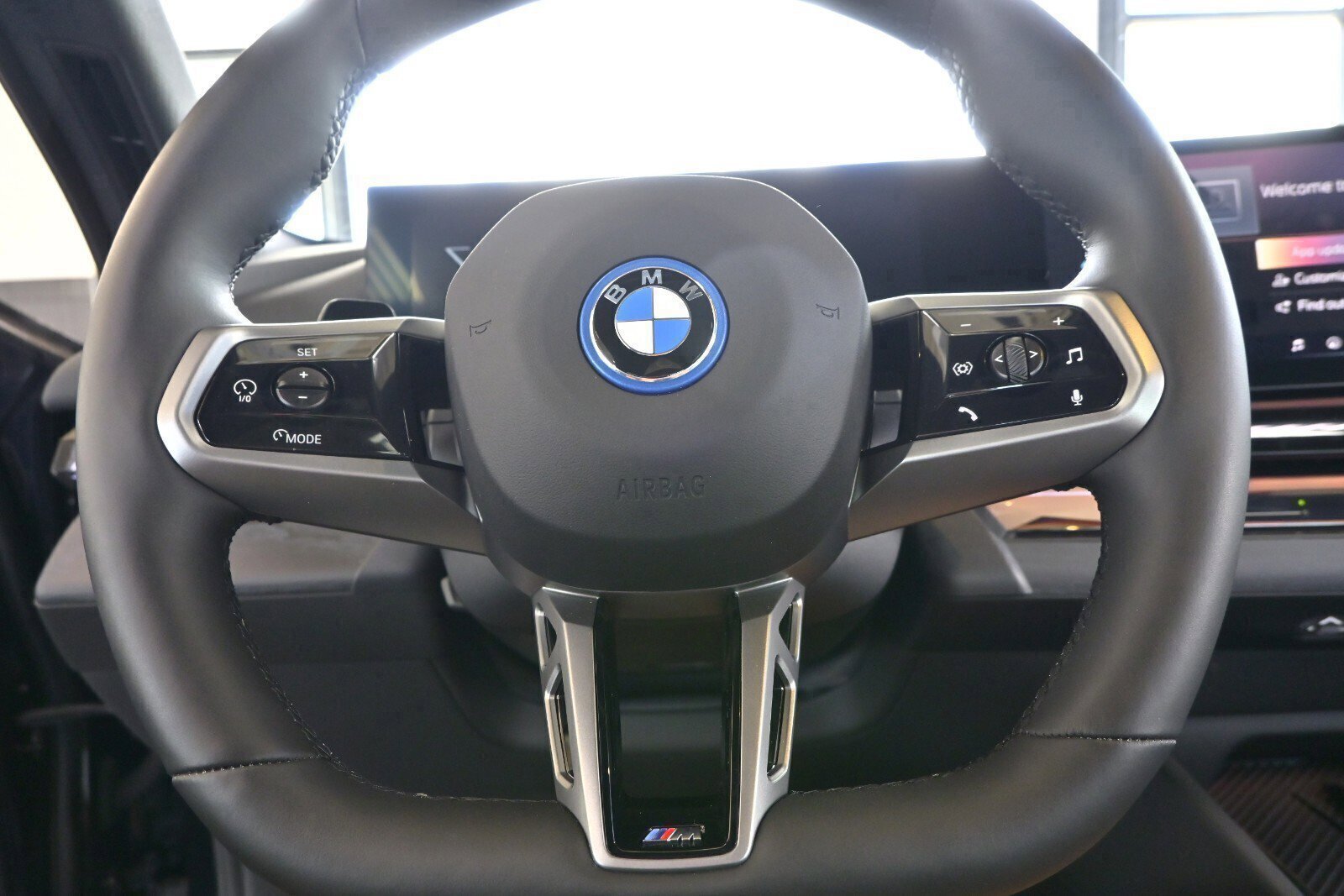 Used 2024 BMW i5 eDrive40i w/ Executive Package image 19