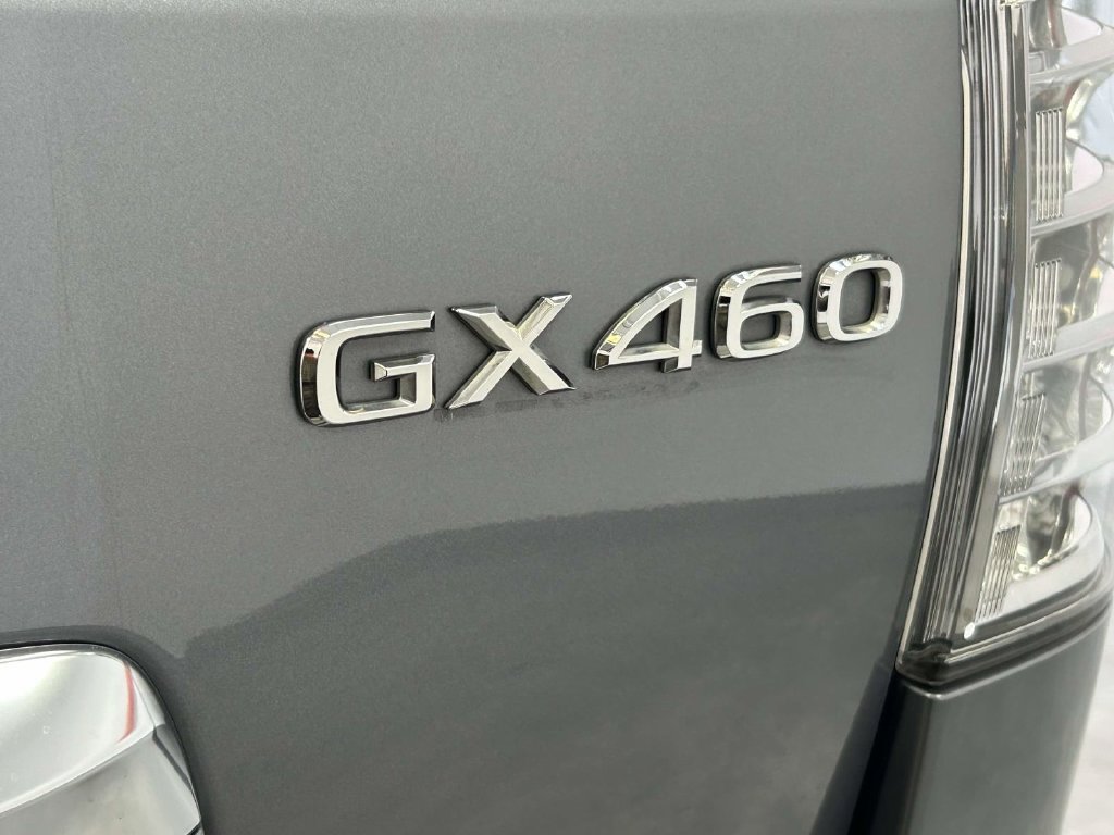 Used 2023 Lexus GX 460 Premium w/ Premium Package AWD/4WD image 11