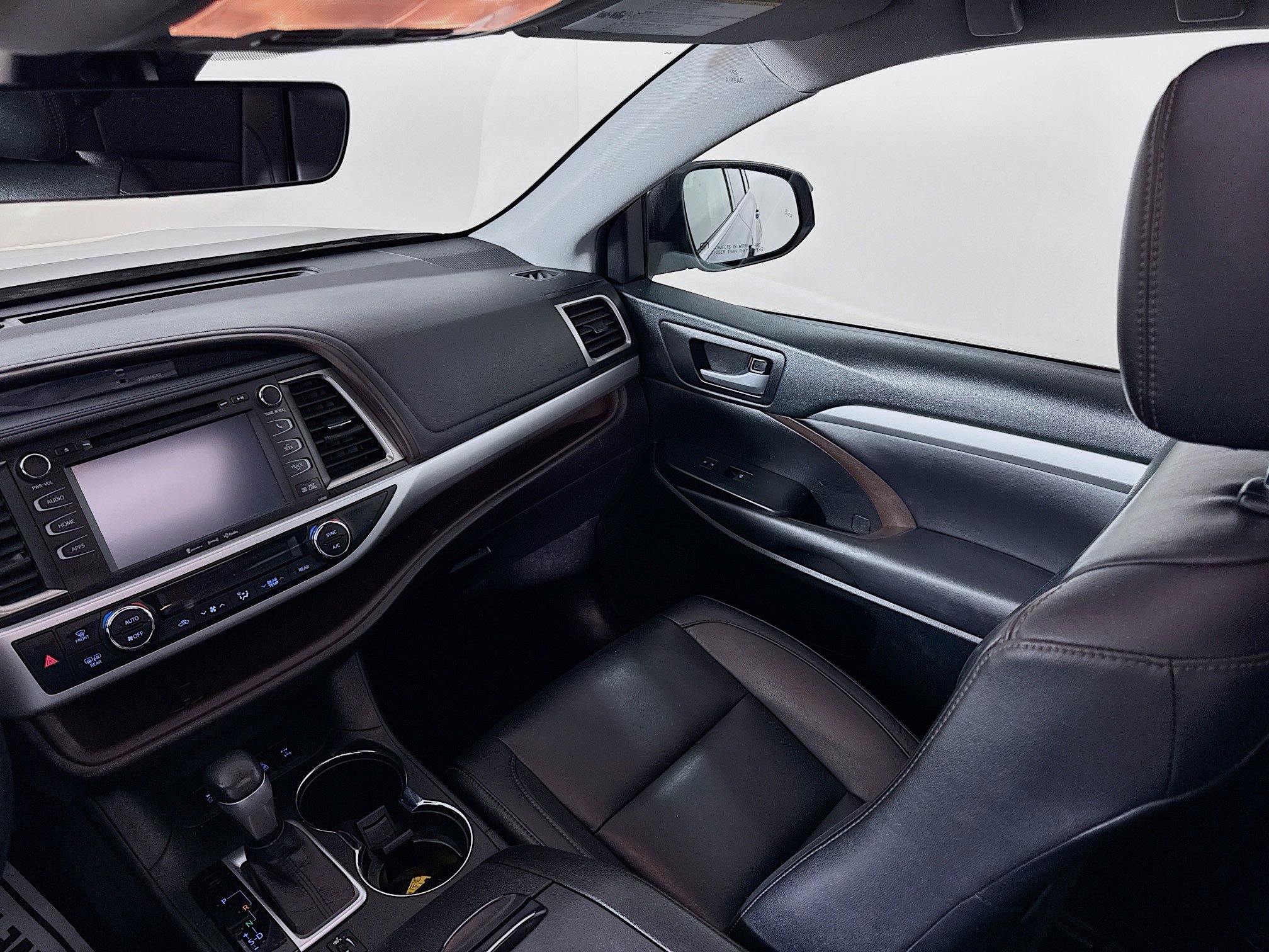 Certified 2019 Toyota Highlander XLE AWD/4WD image 24