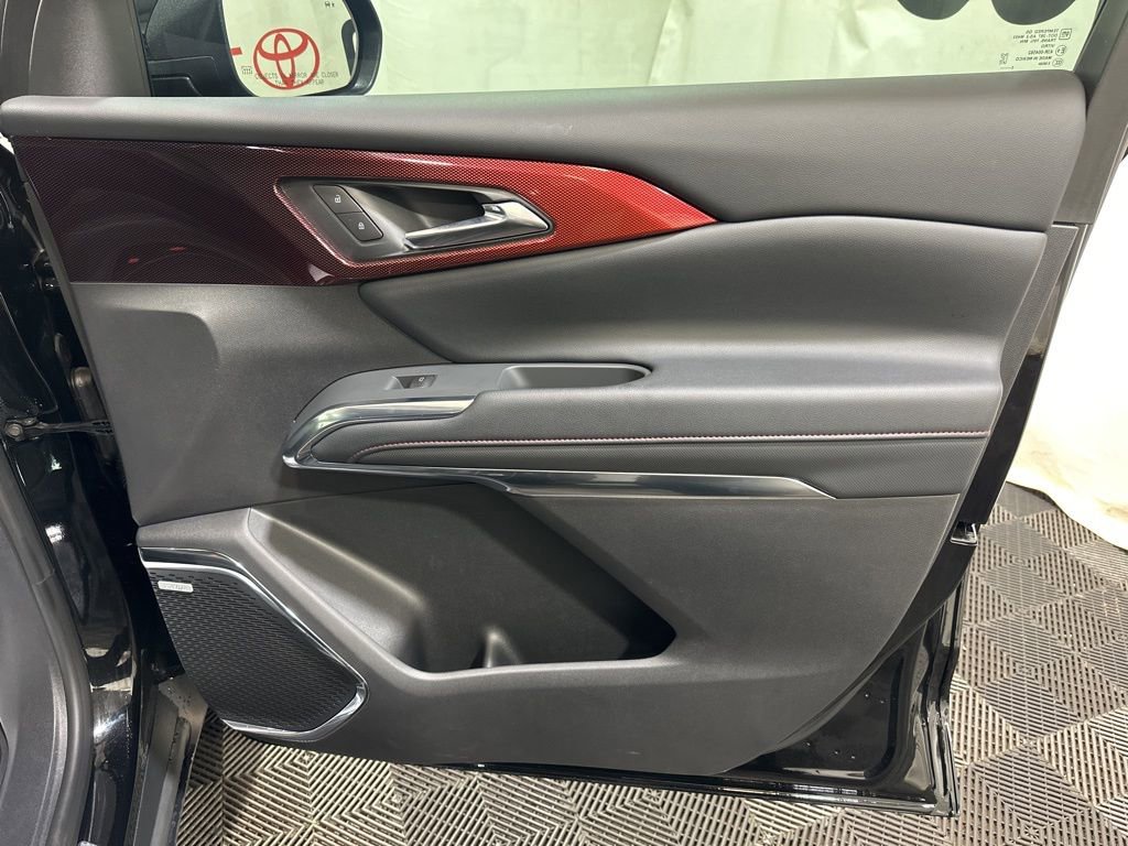 Used 2026 Chevrolet Traverse Z71 w/ Enhanced Driving Package image 11