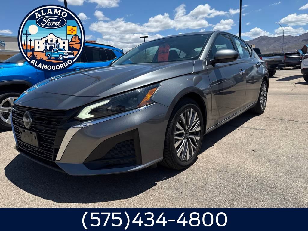 Used 2023 Nissan Altima 2.5 SV