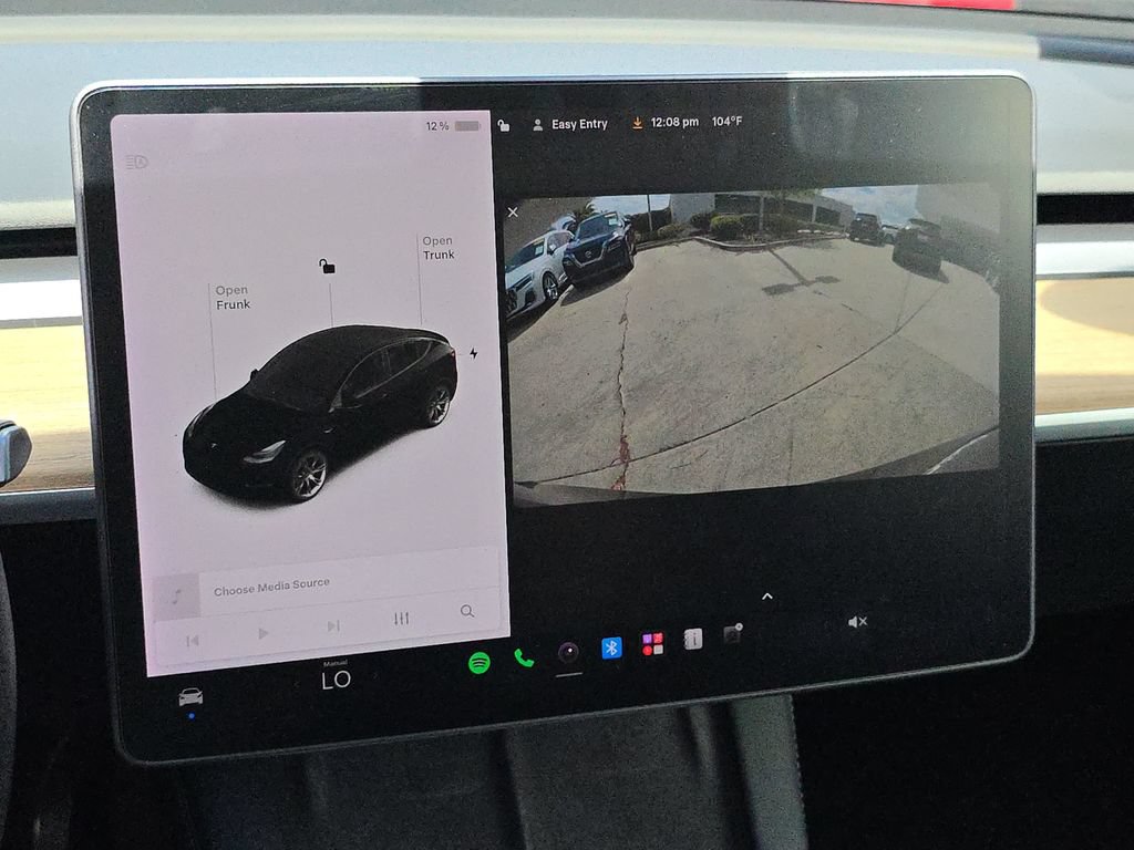 Used 2021 Tesla Model Y Long Range AWD/4WD image 29