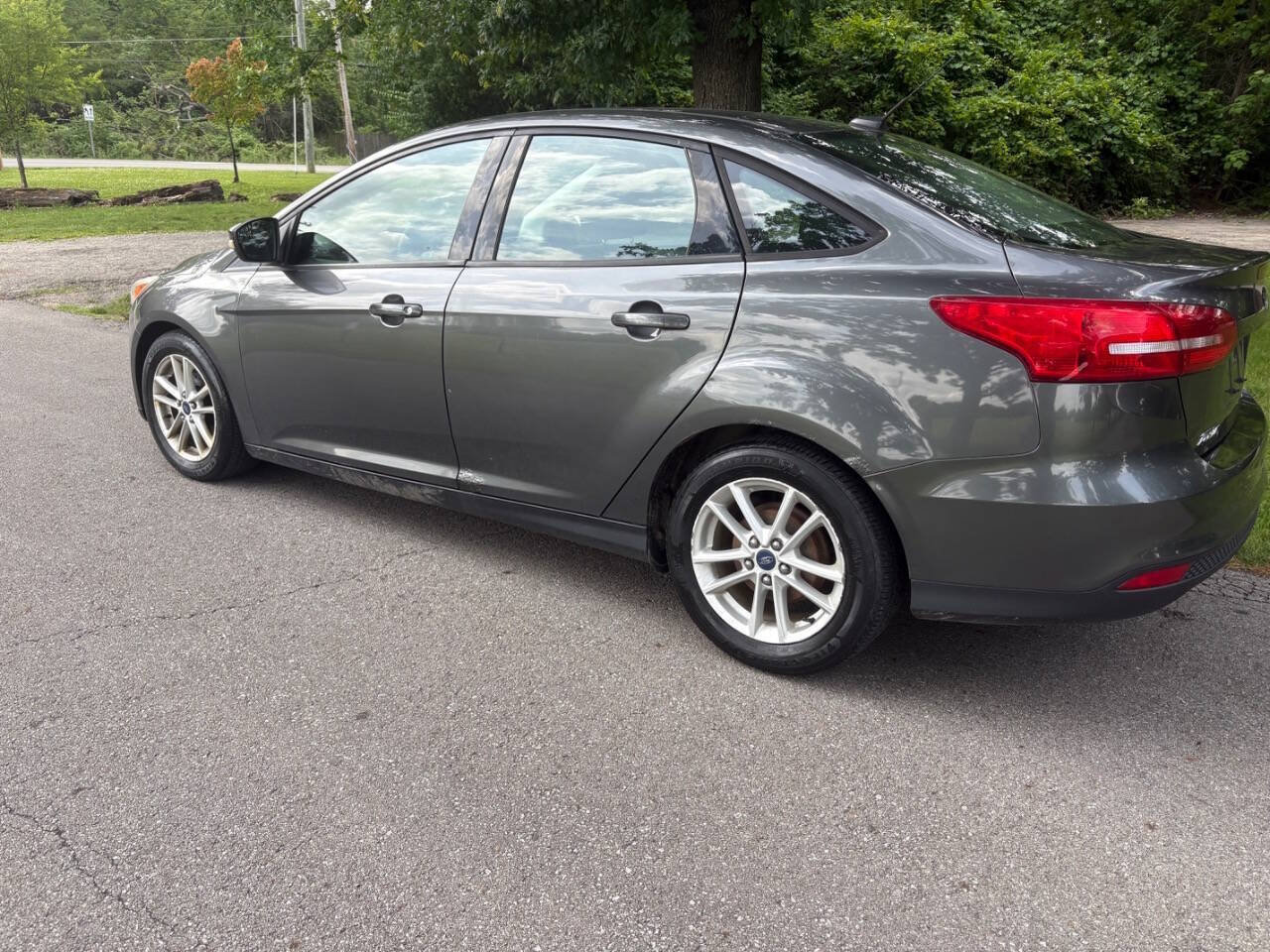 Used 2015 Ford Focus SE FWD image 5
