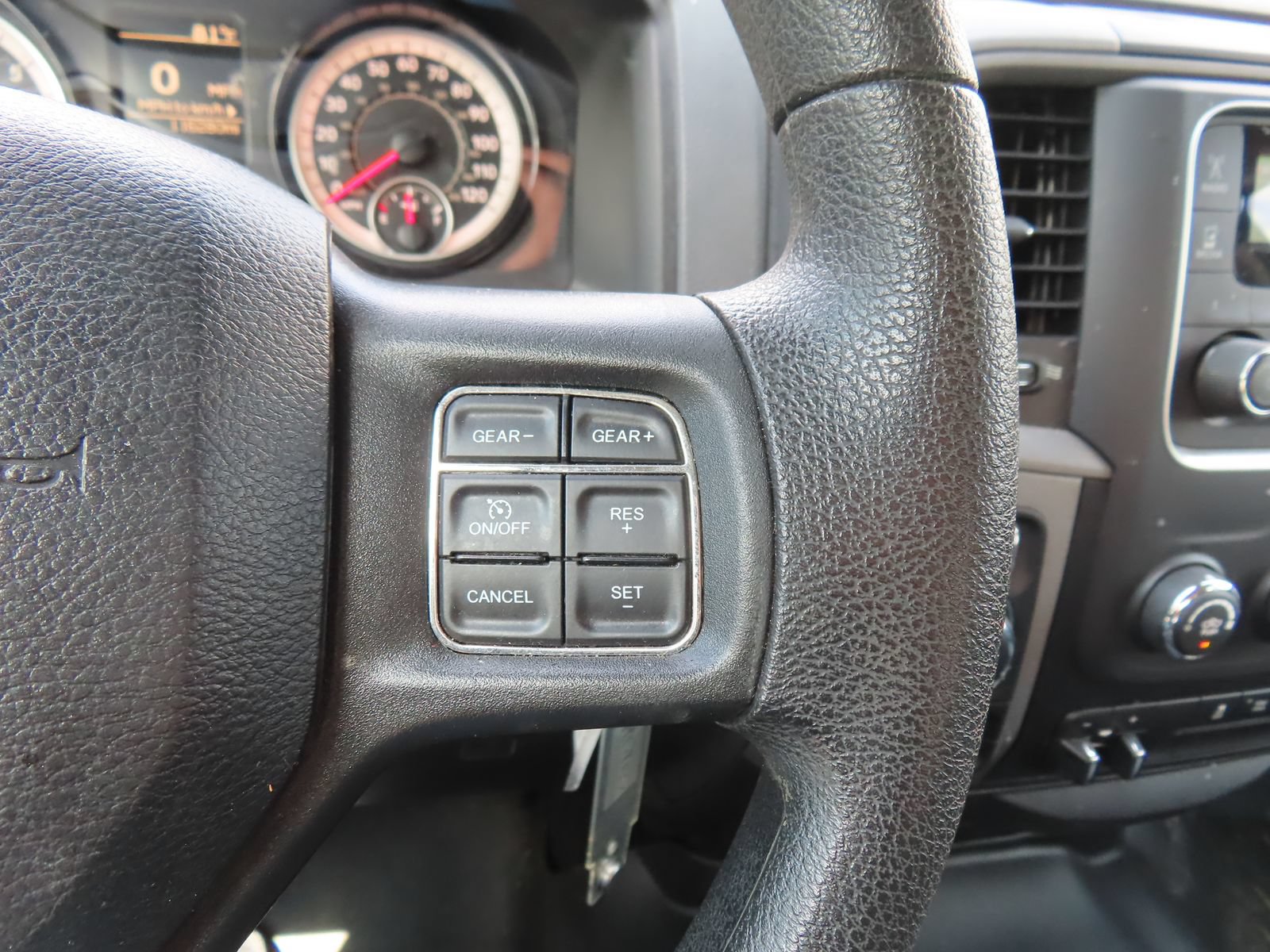 Used 2018 RAM 1500 Express AWD/4WD image 19