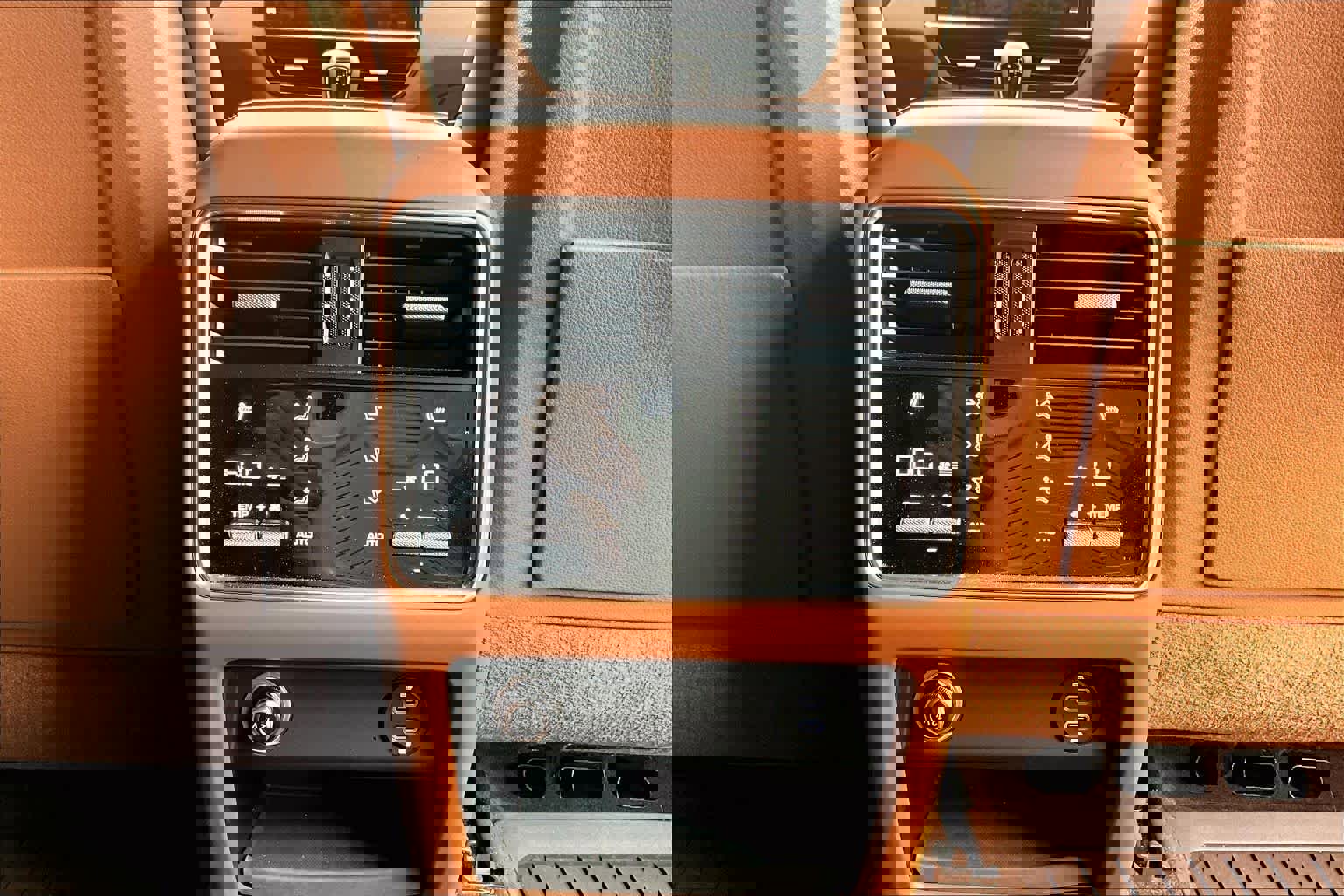 Used 2023 Porsche Cayenne Turbo image 32