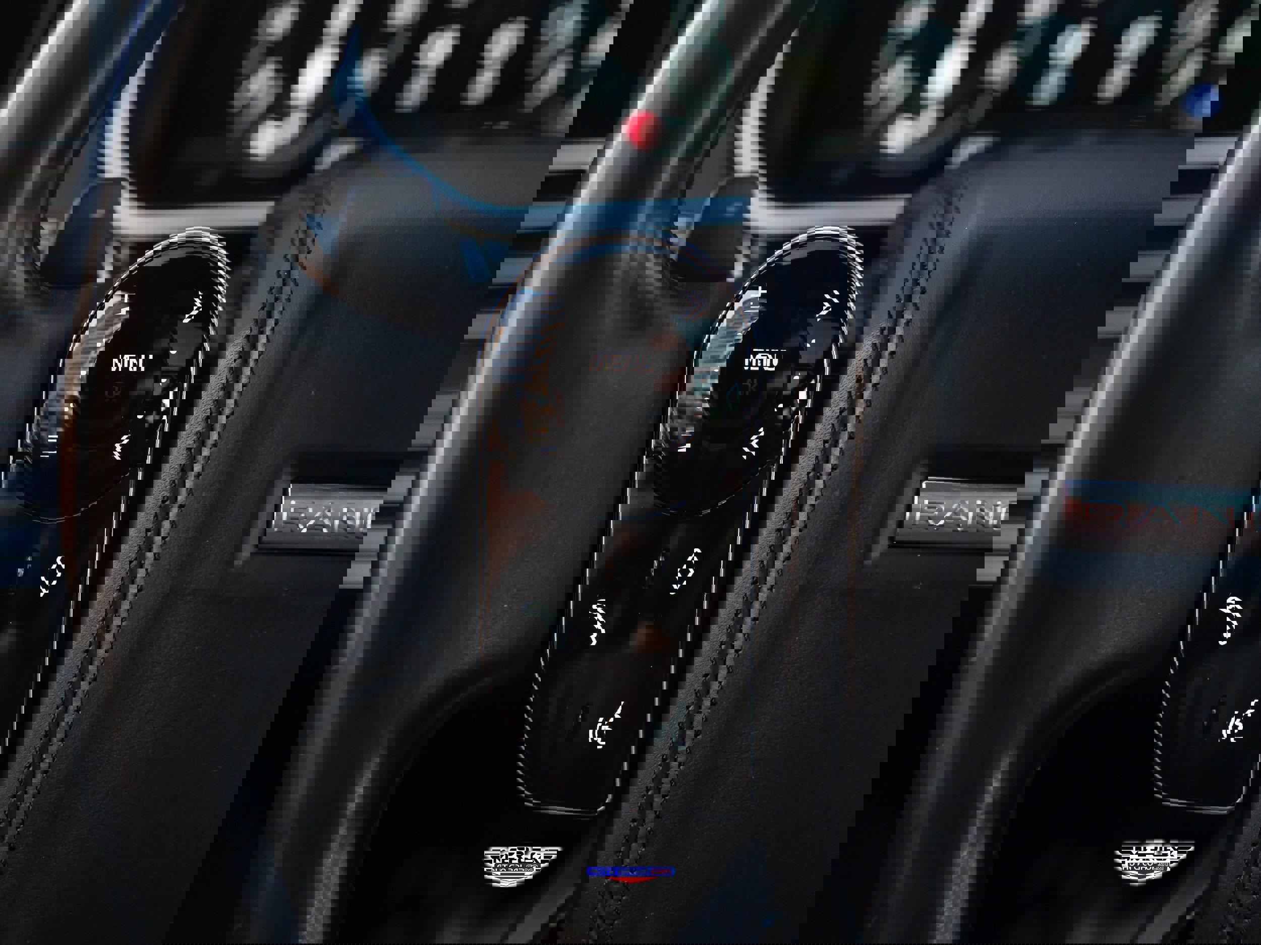 Used 2020 Land Rover Range Rover HSE image 25