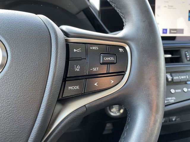 Used 2024 Lexus ES 250 w/ Premium Package image 25