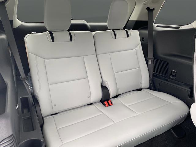New 2026 Ford Explorer Platinum w/ LUX Leather Package image 33